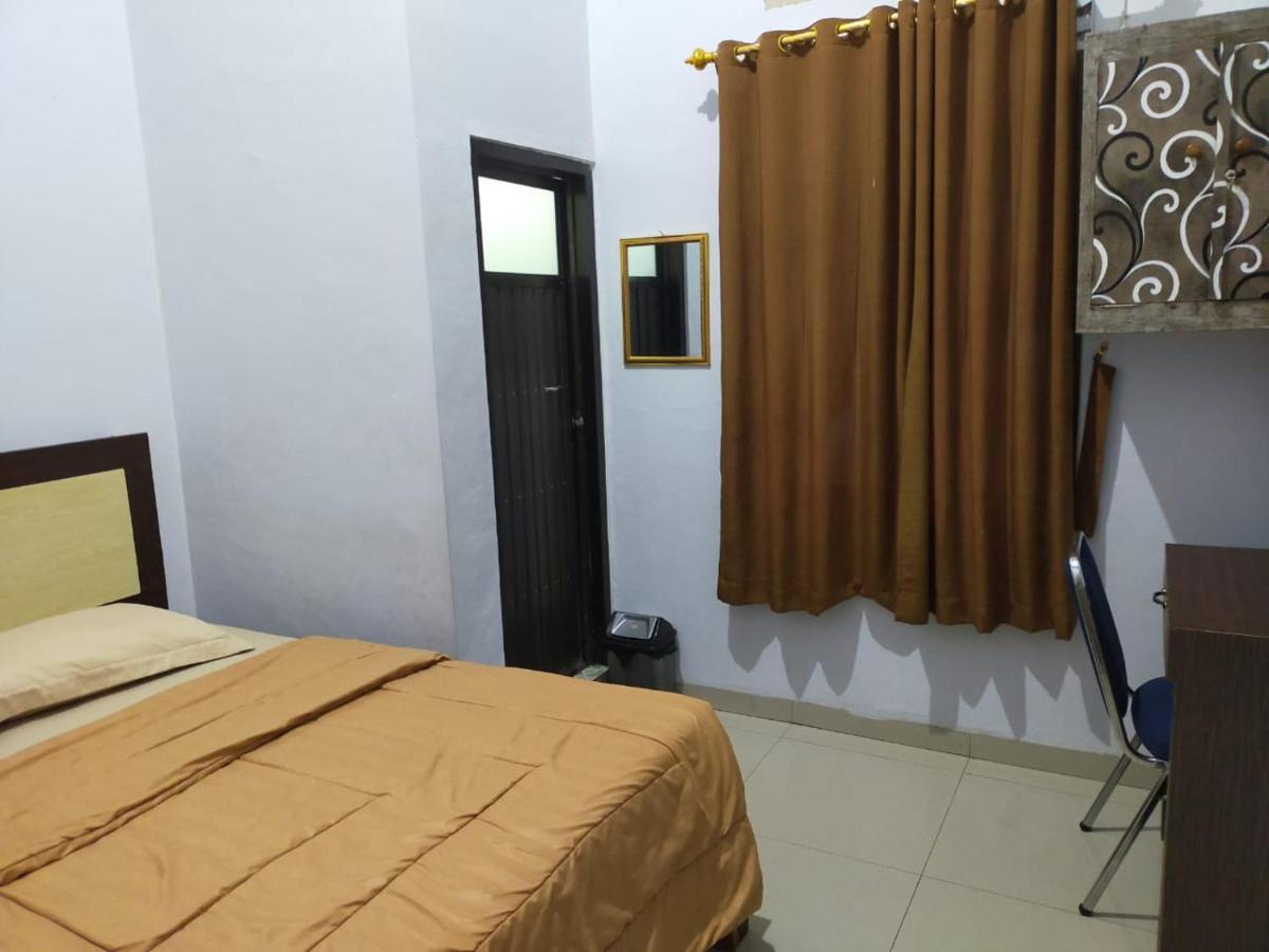 OYO 3373 Favour Hotel Pagaralam Buitenkant foto