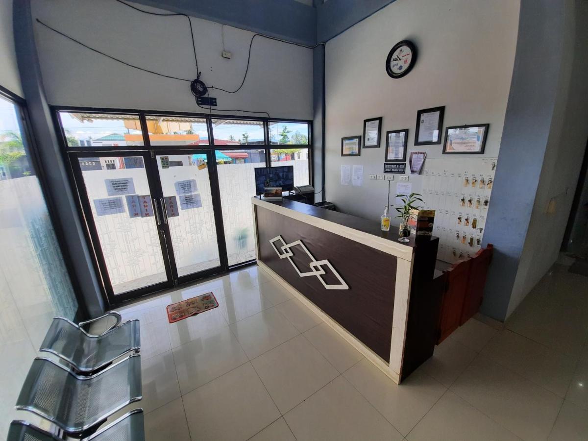 OYO 3373 Favour Hotel Pagaralam Buitenkant foto