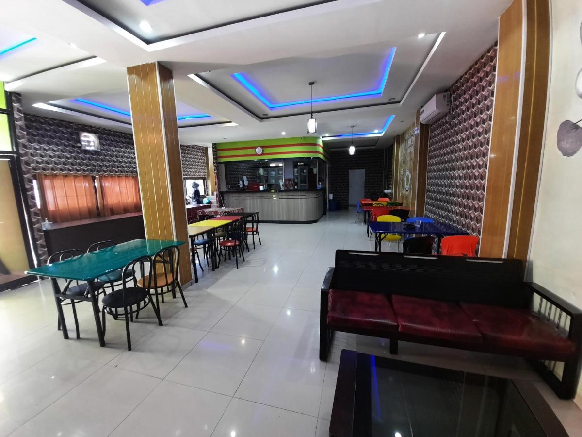OYO 3373 Favour Hotel Pagaralam Buitenkant foto